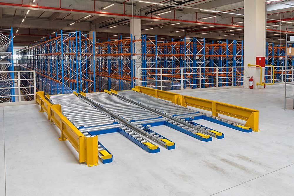 Upper Floor Mountet Pallet Gravity Flow in Distribution