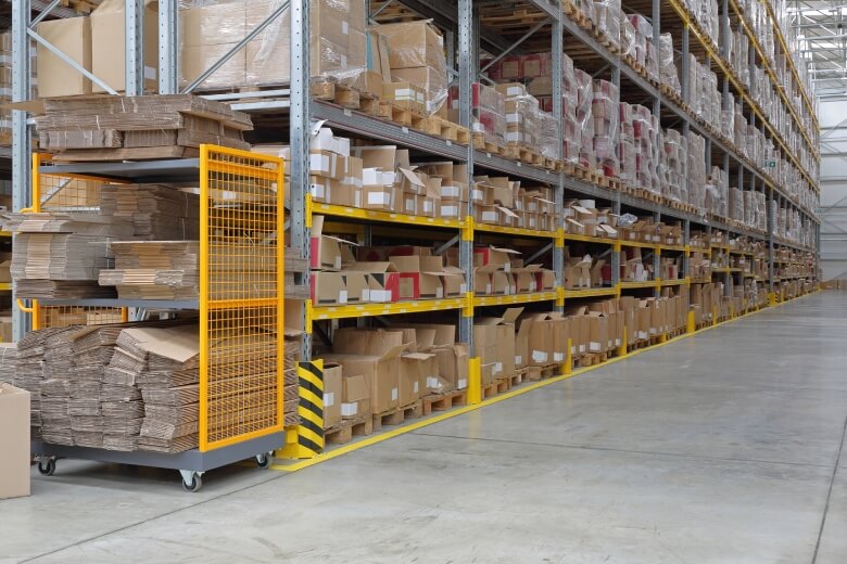 Shelving-system-warehouse